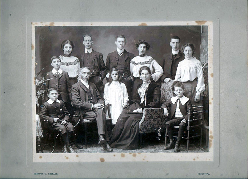 The Silver Wedding group in 1903