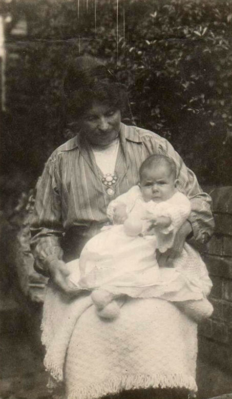 Emma Ann Quinton/Barton around 1910