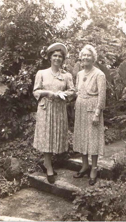 Winifred Grace St. John Biggs and her mother Kate Quinton/St. John Biggs (1950)