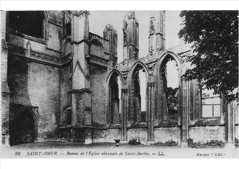 Ruines de L'Église abbatiale de Saint-Berlin