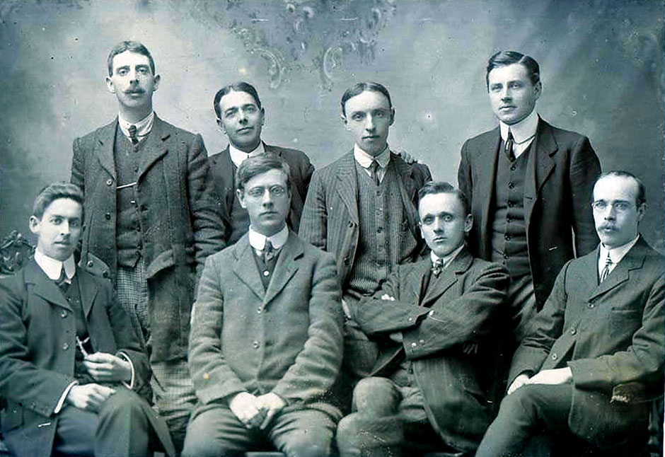 Campbeltown Assts 1908-9.  Stewart Child stands at the left end of the row.