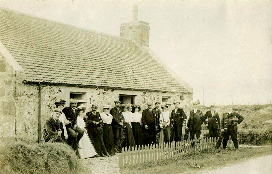 A game of golf at Gartmain Gold Club House in June 1908